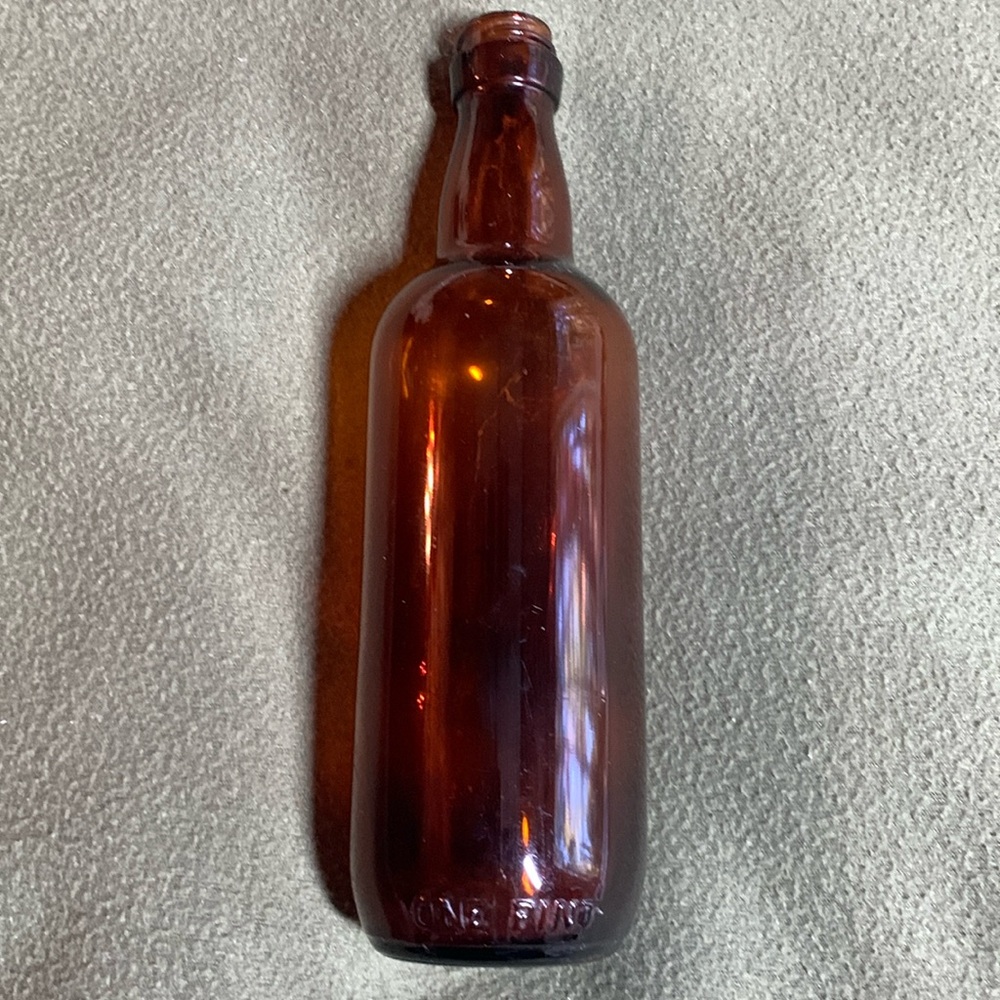 Vintage brown glass bottle. One pint. - Picture 1 of 8